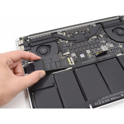 MacBook Pro 15-дюймовый дисплей SSD Retina в середине 2012 года